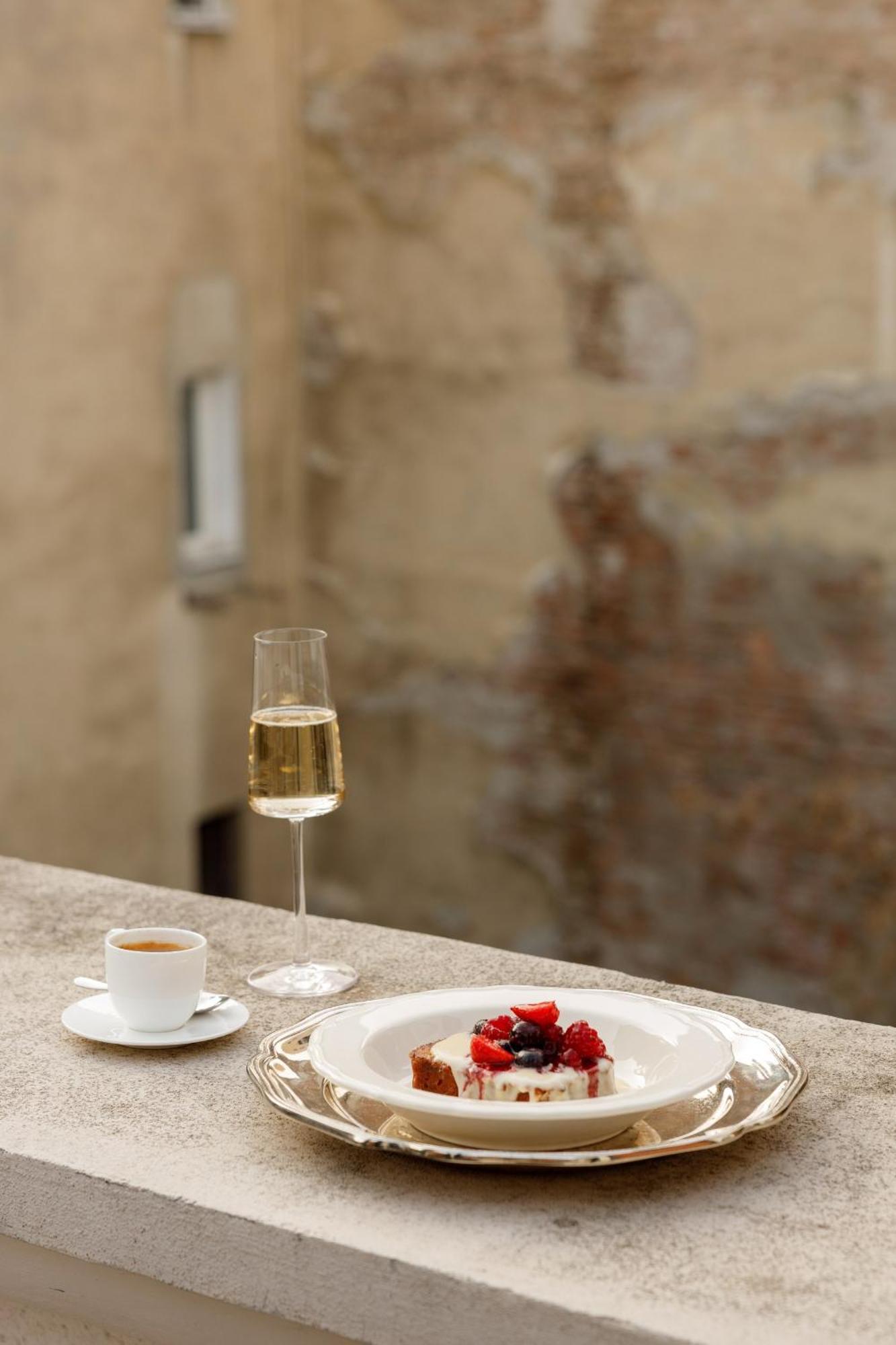 Pavilion Boutique Hotel Belgrade Luaran gambar